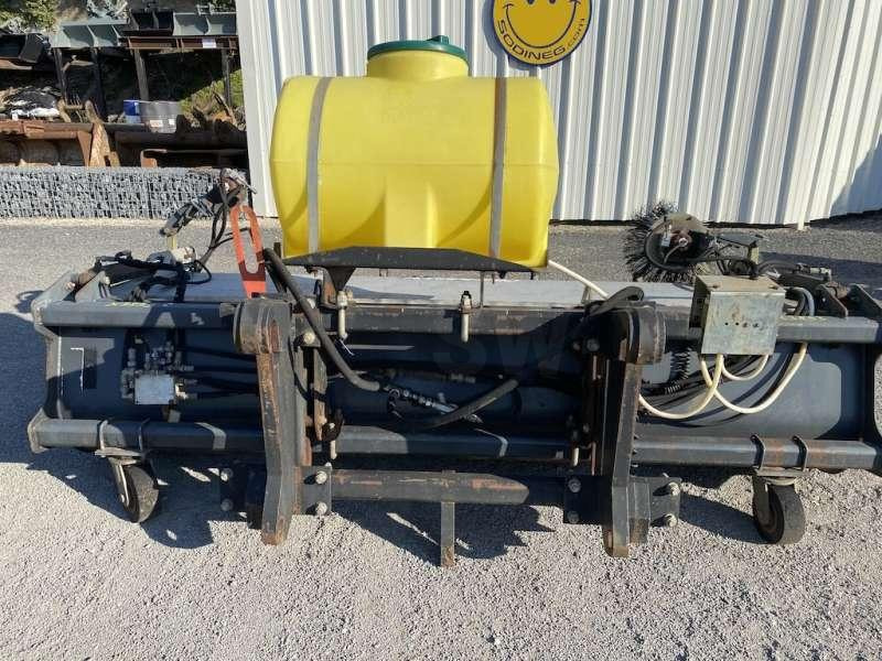 EMILY 2900mm - Attache Chargeurs CATERPILLAR / VOLVO - Veeg: afbeelding 4 EMILY 2900mm - Attache Chargeurs CATERPILLAR / VOLVO - Veeg: afbeelding 4