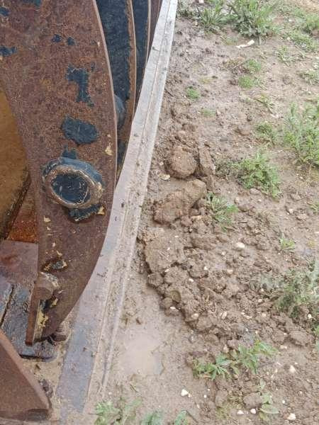 MAGSI 3800 Litres - Mâchoires - Voorladerbak: afbeelding 4 MAGSI 3800 Litres - Mâchoires - Voorladerbak: afbeelding 4