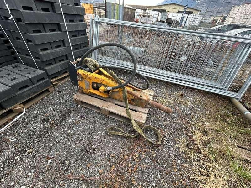 MONTABERT PELLE 8 TONNES / TRACTOPELLE - Hydraulische hamer: afbeelding 3 MONTABERT PELLE 8 TONNES / TRACTOPELLE - Hydraulische hamer: afbeelding 3