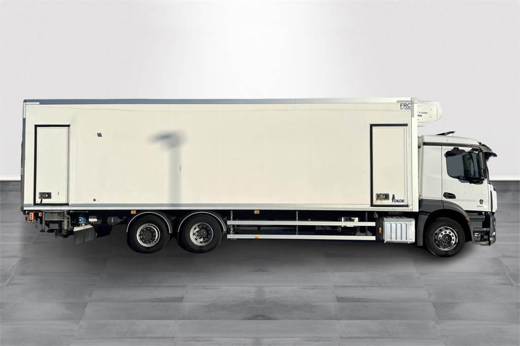 Mercedes-Benz ACTROS 2546L-6X2/ 60 FRC 07/2026 - Isotherm vrachtwagen: afbeelding 4 Mercedes-Benz ACTROS 2546L-6X2/ 60 FRC 07/2026 - Isotherm vrachtwagen: afbeelding 4