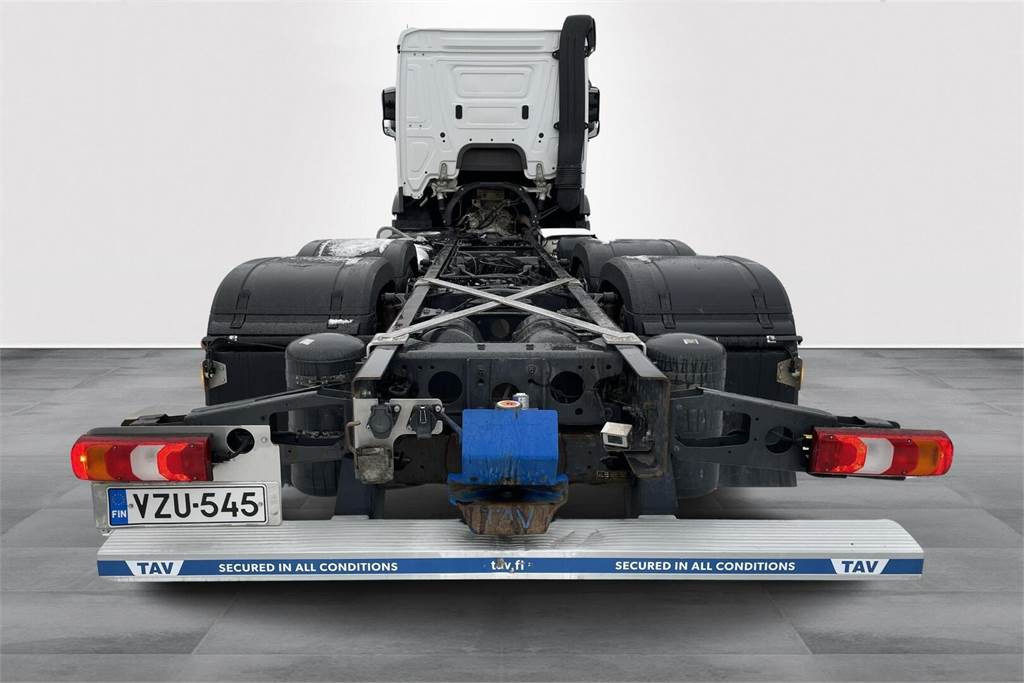 Mercedes-Benz Actros 2551L 6x2 alusta - Chassis vrachtwagen: afbeelding 4 Mercedes-Benz Actros 2551L 6x2 alusta - Chassis vrachtwagen: afbeelding 4