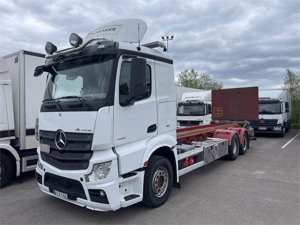 Mercedes-Benz Actros L 2551 L/6x2ENA - Chassis vrachtwagen: afbeelding 1 Mercedes-Benz Actros L 2551 L/6x2ENA - Chassis vrachtwagen: afbeelding 1