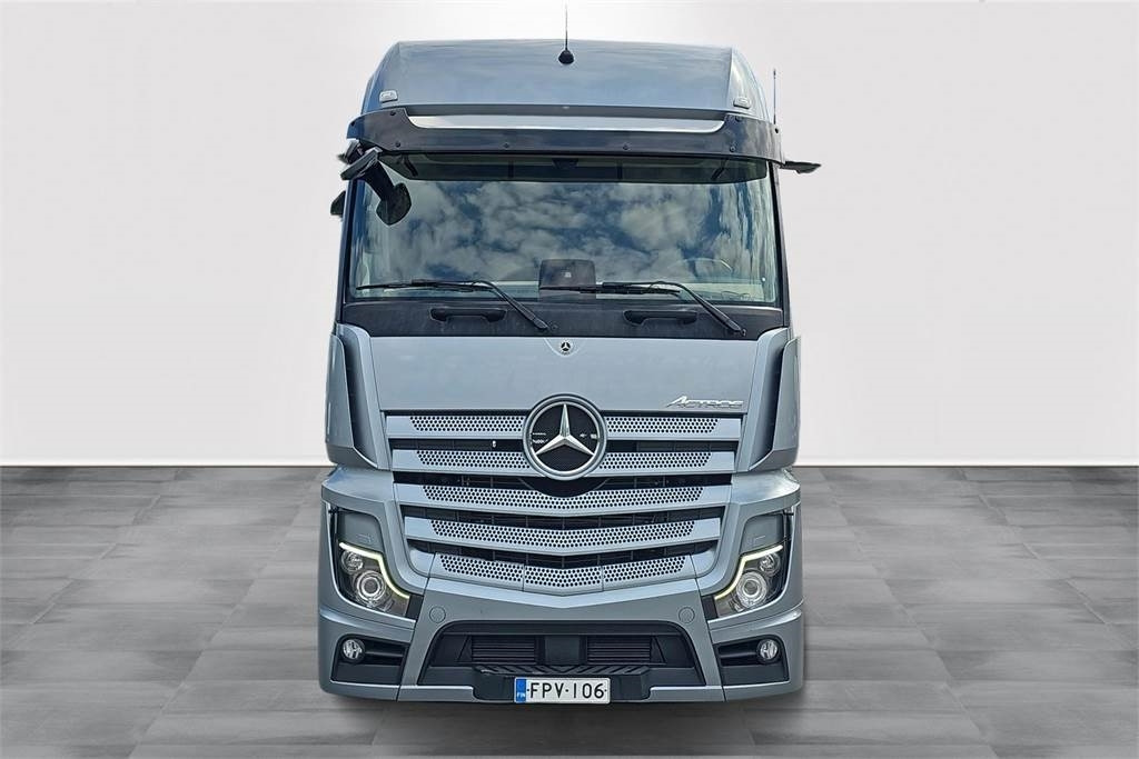 Mercedes-Benz 1845LS nR - Trekker: afbeelding 2 Mercedes-Benz 1845LS nR - Trekker: afbeelding 2