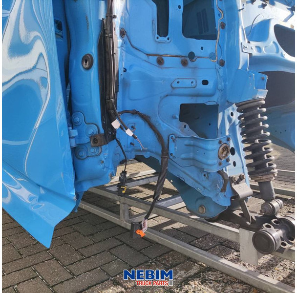 Volvo Volvo - 85154142 - Cabine FH4 CABH215 - Onderdelen voor Vrachtwagen: afbeelding 4 Volvo Volvo - 85154142 - Cabine FH4 CABH215 - Onderdelen voor Vrachtwagen: afbeelding 4