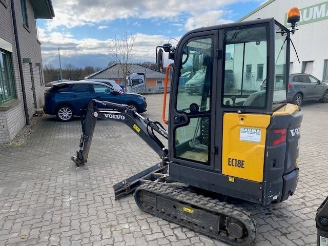 Volvo EC 18 E MIETE / RENTAL (12001761) - Minigraafmachine: afbeelding 2 Volvo EC 18 E MIETE / RENTAL (12001761) - Minigraafmachine: afbeelding 2