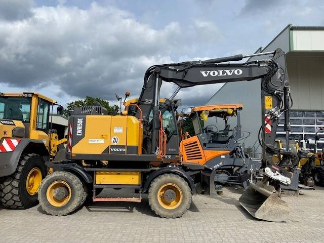 Volvo EWR 150 E MIETE / RENTAL (12001017) - Mobiele graafmachine: afbeelding 2 Volvo EWR 150 E MIETE / RENTAL (12001017) - Mobiele graafmachine: afbeelding 2