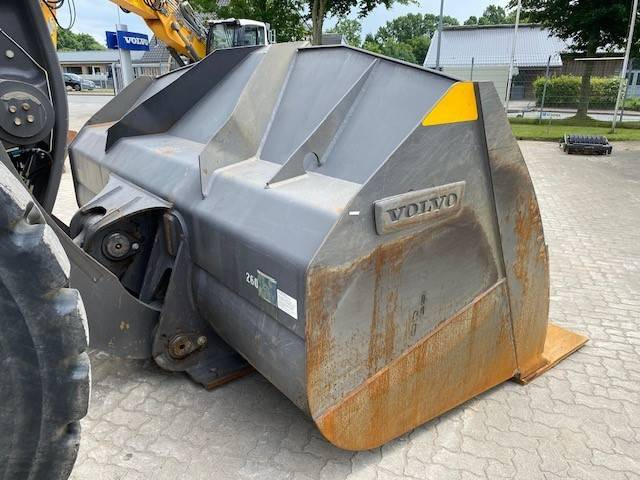 Wiellader Volvo L 260 H 6.8 cbm MIETE / RENTAL (12002252): afbeelding 9