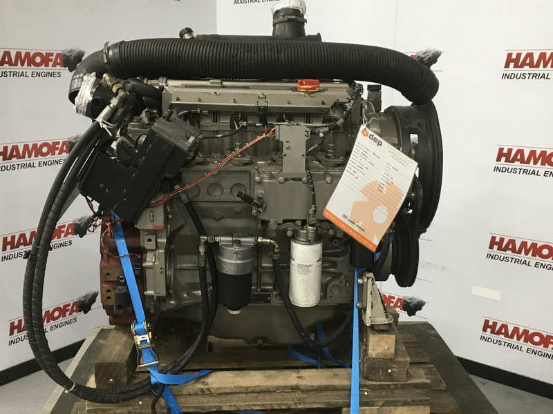 Deutz BF4M1013 USED - Bouwmachine: afbeelding 1 Deutz BF4M1013 USED - Bouwmachine: afbeelding 1