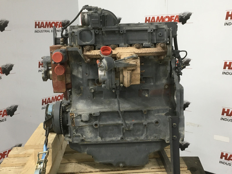 Deutz TCD2013L04 2V FOR PARTS - Bouwmachine: afbeelding 2 Deutz TCD2013L04 2V FOR PARTS - Bouwmachine: afbeelding 2