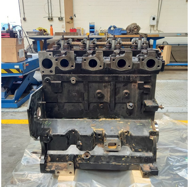 John Deere 4045TF270 LONG-BLOCK - Bouwmachine: afbeelding 2 John Deere 4045TF270 LONG-BLOCK - Bouwmachine: afbeelding 2