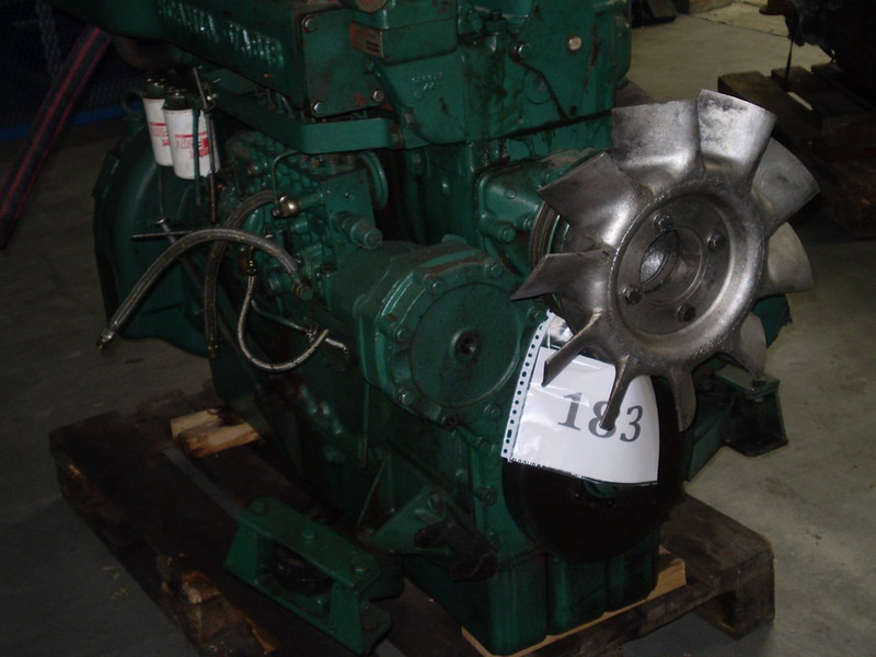 Scania D11 R80 FOR PARTS - Bouwmachine: afbeelding 3 Scania D11 R80 FOR PARTS - Bouwmachine: afbeelding 3