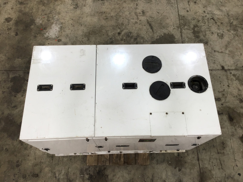 Caterpillar 3054NA GENERATOR 42.5 KVA USED - Industrie generator: afbeelding 5 Caterpillar 3054NA GENERATOR 42.5 KVA USED - Industrie generator: afbeelding 5