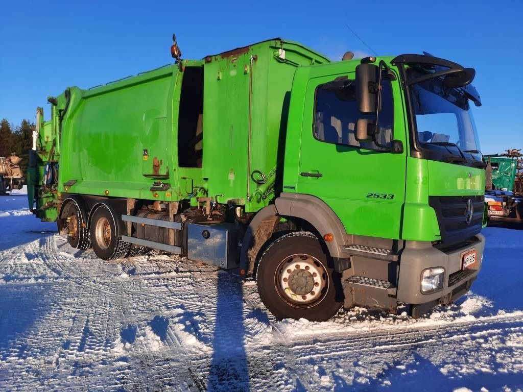 Mercedes-Benz Axor 2533 - Vuilniswagen: afbeelding 2 Mercedes-Benz Axor 2533 - Vuilniswagen: afbeelding 2