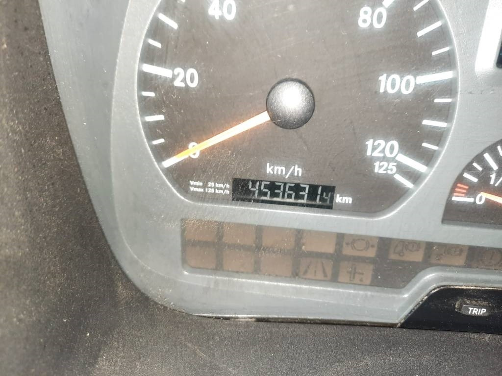 Vuilniswagen Mercedes-Benz Axor 2533: afbeelding 9