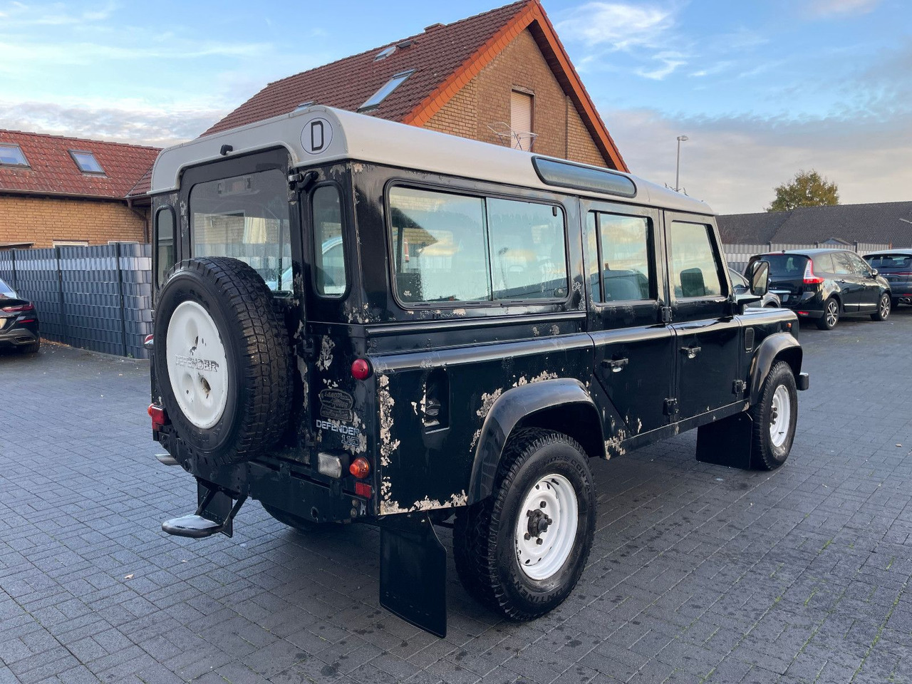 Land Rover Defender 110 SW 2.5 TD , Wohnm.Zulassung, 1.Hand - SUV: afbeelding 2 Land Rover Defender 110 SW 2.5 TD , Wohnm.Zulassung, 1.Hand - SUV: afbeelding 2