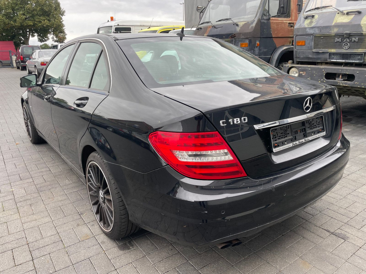 Mercedes-Benz C 180 C -Klasse Lim. C 180 CGI BlueEfficiency - Sedan: afbeelding 4 Mercedes-Benz C 180 C -Klasse Lim. C 180 CGI BlueEfficiency - Sedan: afbeelding 4