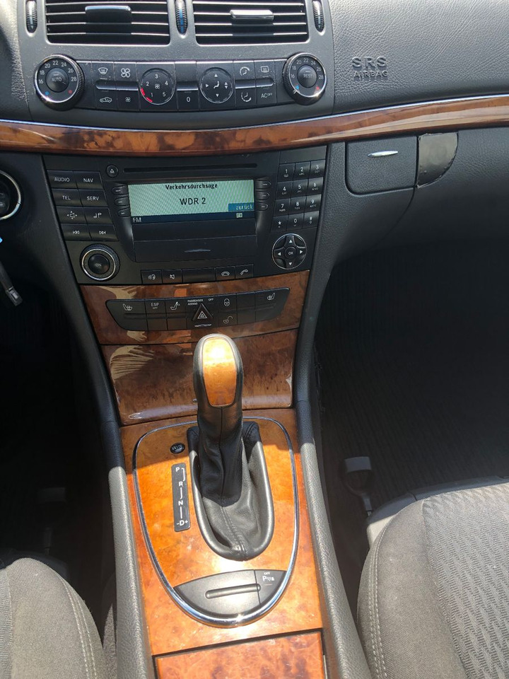 Sedan Mercedes-Benz E 240 E -Klasse Lim. Elegance: afbeelding 18