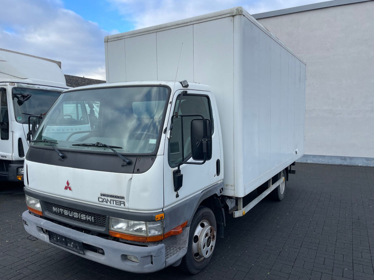 Mitsubishi Canter 3.9D, TE 649 - Bestelwagen gesloten laadbak: afbeelding 3 Mitsubishi Canter 3.9D, TE 649 - Bestelwagen gesloten laadbak: afbeelding 3