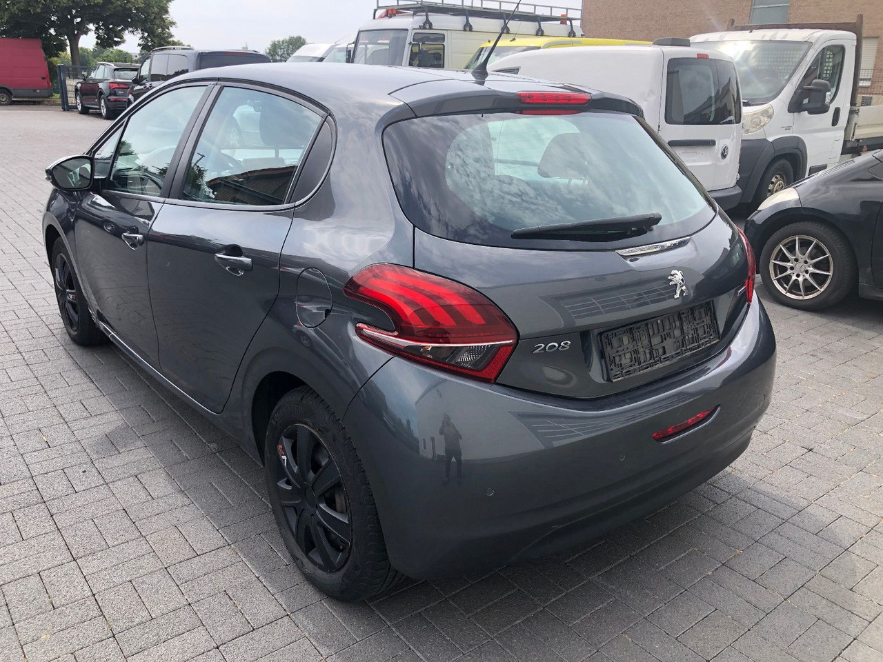 Peugeot 208 Active - Sedan: afbeelding 4 Peugeot 208 Active - Sedan: afbeelding 4