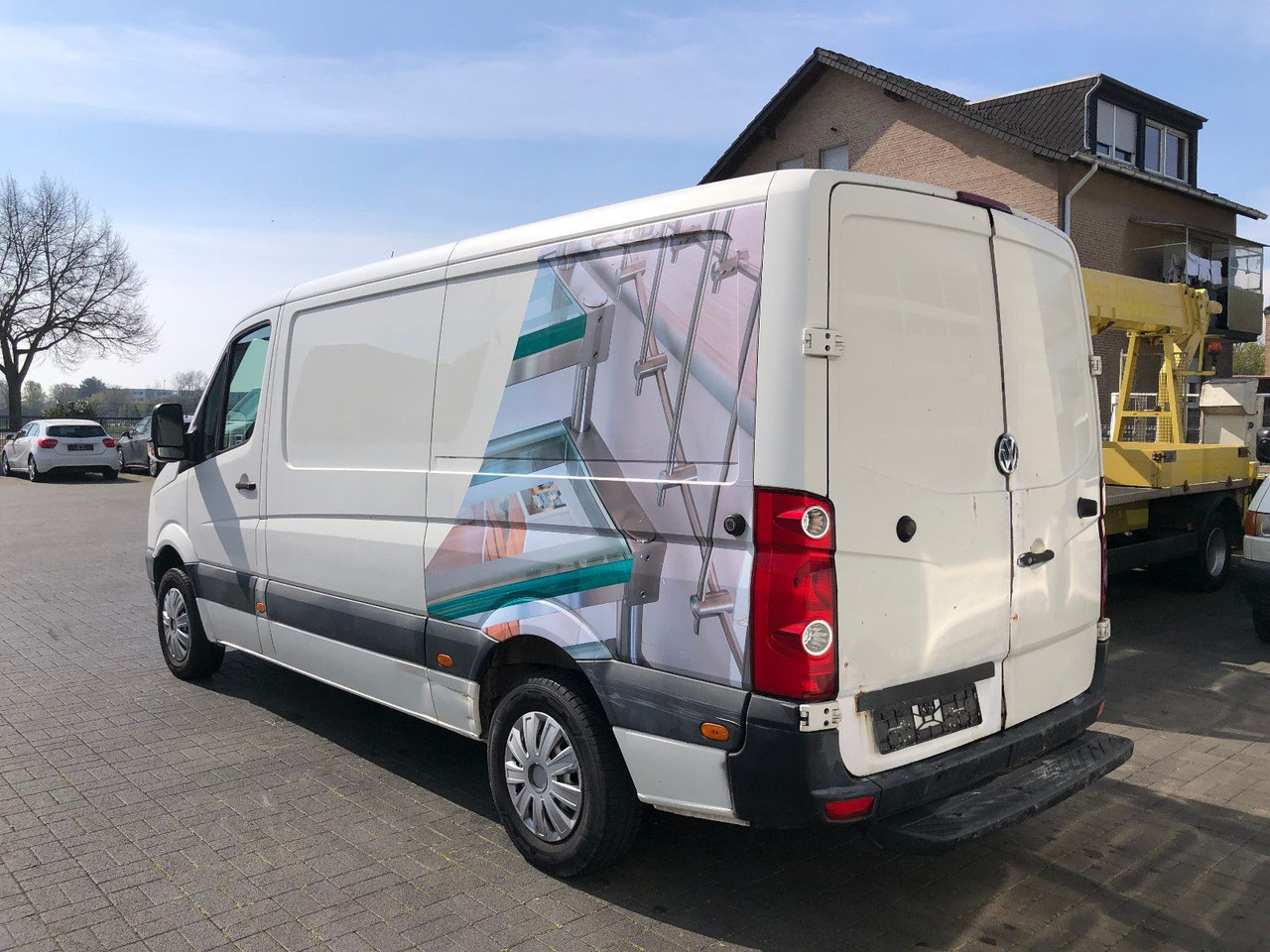 Volkswagen Crafter 2.5 TDI 30 mittel L2H1, Klima - Kleine bestelwagen: afbeelding 2 Volkswagen Crafter 2.5 TDI 30 mittel L2H1, Klima - Kleine bestelwagen: afbeelding 2