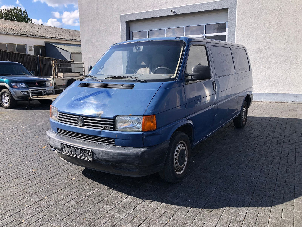 Volkswagen T4 2.5 TDI Lang - Kleine bestelwagen: afbeelding 1 Volkswagen T4 2.5 TDI Lang - Kleine bestelwagen: afbeelding 1