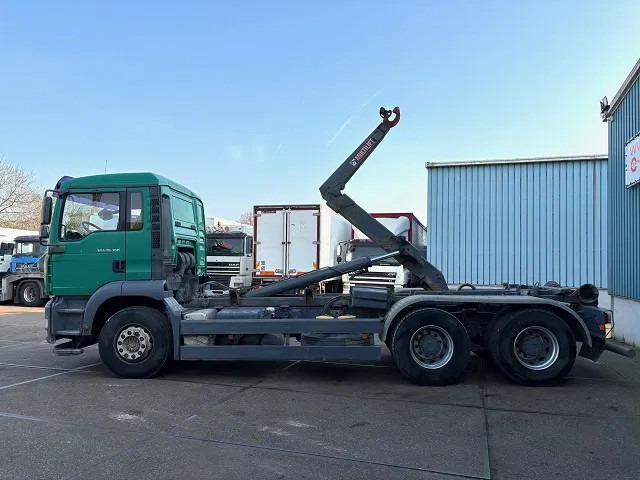MAN TGA 26.360BB 6x4 FULL STEEL MULTILIFT HOOK-ARM (ZF16 MANUAL GEARBOX / FULL STEEL SUSPENSION / REDUCTION AXLES / AIRCONDITIONING) - Haakarmsysteem vrachtwagen: afbeelding 5 MAN TGA 26.360BB 6x4 FULL STEEL MULTILIFT HOOK-ARM (ZF16 MANUAL GEARBOX / FULL STEEL SUSPENSION / REDUCTION AXLES / AIRCONDITIONING) - Haakarmsysteem vrachtwagen: afbeelding 5