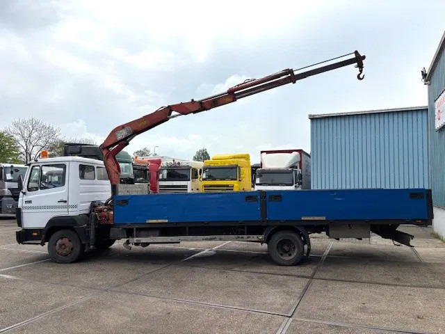 Mercedes-Benz 914 K (ORIGINAL DUTCH) WITH OPEN BOX & HIAB 650 CRANE (6-CILINDER / FULL STEEL SUSPENSION / MANUAL GEARBOX) - Kraanwagen: afbeelding 5 Mercedes-Benz 914 K (ORIGINAL DUTCH) WITH OPEN BOX & HIAB 650 CRANE (6-CILINDER / FULL STEEL SUSPENSION / MANUAL GEARBOX) - Kraanwagen: afbeelding 5