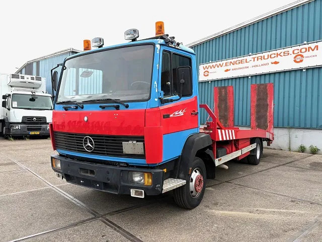 Mercedes-Benz LK 814 RECOVERY TRUCK / CAR-MACHINE TRANSPORTER (6-CILINDER / MANUAL GEARBOX / FULL STEEL SUSPENSION / WINCH / HYDRAULIC RAMPS) - Autovrachtwagen vrachtwagen: afbeelding 1 Mercedes-Benz LK 814 RECOVERY TRUCK / CAR-MACHINE TRANSPORTER (6-CILINDER / MANUAL GEARBOX / FULL STEEL SUSPENSION / WINCH / HYDRAULIC RAMPS) - Autovrachtwagen vrachtwagen: afbeelding 1