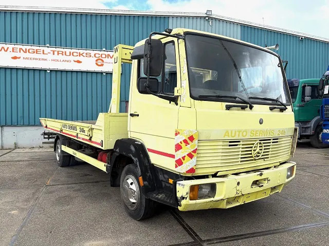 Mercedes-Benz LK 817 AUTO TRANSPORTER (6-CILINDER / FULL STEEL SUSPENSION / MANUAL GEARBOX / WINCH / ETC.) - Autovrachtwagen vrachtwagen: afbeelding 2 Mercedes-Benz LK 817 AUTO TRANSPORTER (6-CILINDER / FULL STEEL SUSPENSION / MANUAL GEARBOX / WINCH / ETC.) - Autovrachtwagen vrachtwagen: afbeelding 2