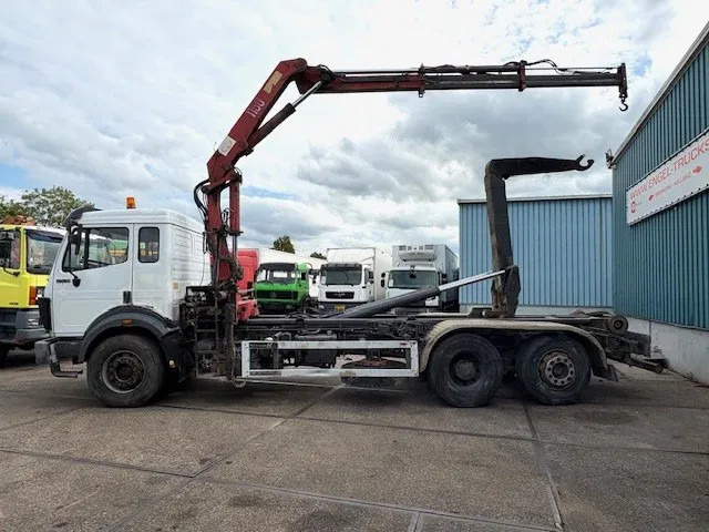 Haakarmsysteem vrachtwagen, Kraanwagen Mercedes-Benz SK 2527 6x2 HOOK-ARM SYSTEM WITH HMF CRANE (V6 ENGINE / ZF MANUAL GEARBOX / REDUCTION AXLE / STEEL SUSPENSION / P.T.O.): afbeelding 7
