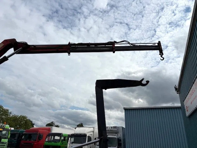 Haakarmsysteem vrachtwagen, Kraanwagen Mercedes-Benz SK 2527 6x2 HOOK-ARM SYSTEM WITH HMF CRANE (V6 ENGINE / ZF MANUAL GEARBOX / REDUCTION AXLE / STEEL SUSPENSION / P.T.O.): afbeelding 8