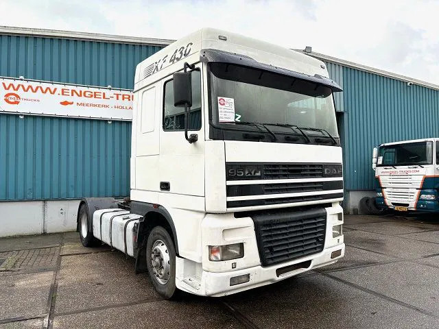 DAF 95.430 XF SPACECAB (EURO 3 / ZF16 MANUAL GEARBOX / ZF-INTARDER / AIRCONDITIONING) - Trekker: afbeelding 2 DAF 95.430 XF SPACECAB (EURO 3 / ZF16 MANUAL GEARBOX / ZF-INTARDER / AIRCONDITIONING) - Trekker: afbeelding 2
