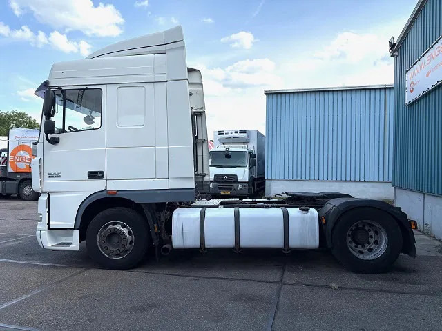 DAF XF 105.460 SPACECAB (ZF-MANUAL GEARBOX / 2x DIESELTANK / MX-ENGINE BRAKE / AIRCONDITIONING / FRIDGE / ETC.) - Trekker: afbeelding 4 DAF XF 105.460 SPACECAB (ZF-MANUAL GEARBOX / 2x DIESELTANK / MX-ENGINE BRAKE / AIRCONDITIONING / FRIDGE / ETC.) - Trekker: afbeelding 4