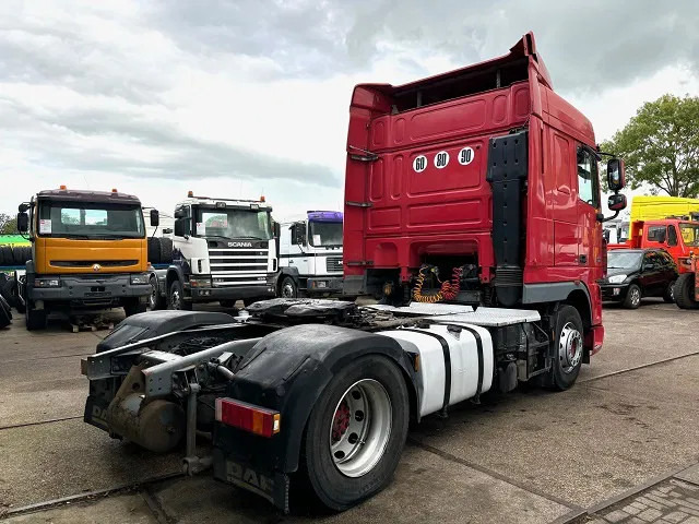 DAF XF 105.460 SPACECAB (ZF16 MANUAL GEARBOX / MX-BRAKE / 870+430 LITER TANK / AIRCONDITIONING / FRIDGE) - Trekker: afbeelding 3 DAF XF 105.460 SPACECAB (ZF16 MANUAL GEARBOX / MX-BRAKE / 870+430 LITER TANK / AIRCONDITIONING / FRIDGE) - Trekker: afbeelding 3