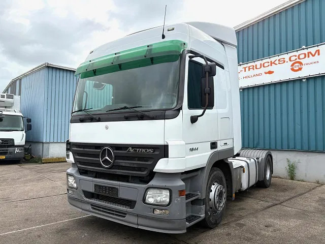 Mercedes-Benz Actros 1844 LS (MP2) (TELLIGENT AUTOMATIC / AIRCONDITIONING / 2x DIESELTANK / EURO 5) - Trekker: afbeelding 1 Mercedes-Benz Actros 1844 LS (MP2) (TELLIGENT AUTOMATIC / AIRCONDITIONING / 2x DIESELTANK / EURO 5) - Trekker: afbeelding 1