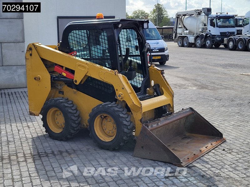 Schranklader Caterpillar 226 D3 BUCKET + FORKS: afbeelding 10 Schranklader Caterpillar 226 D3 BUCKET + FORKS: afbeelding 10