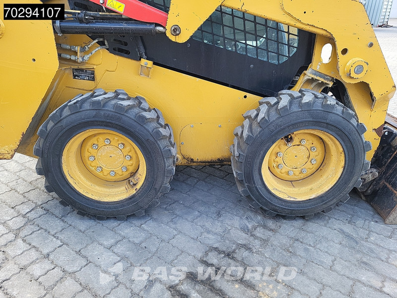 Schranklader Caterpillar 226 D3 BUCKET + FORKS: afbeelding 19 Schranklader Caterpillar 226 D3 BUCKET + FORKS: afbeelding 19