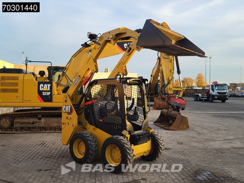 Schranklader Caterpillar 226 D3: afbeelding 8 Schranklader Caterpillar 226 D3: afbeelding 8