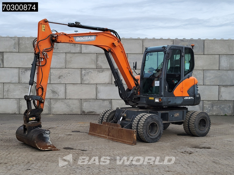 Doosan DX57 W-5 A/C - 3 Buckets - Mobiele graafmachine: afbeelding 2 Doosan DX57 W-5 A/C - 3 Buckets - Mobiele graafmachine: afbeelding 2