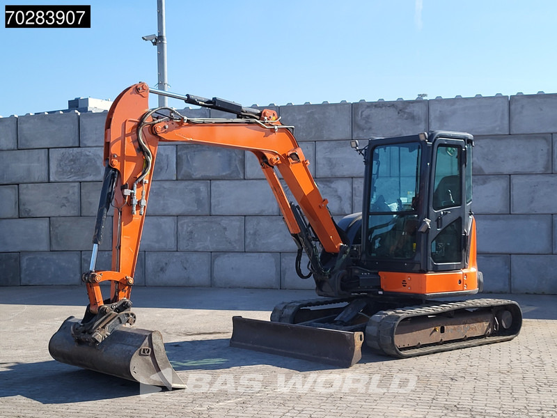Hitachi ZX55U-6CLR A/C - 3 BUCKETS - Minigraafmachine: afbeelding 2 Hitachi ZX55U-6CLR A/C - 3 BUCKETS - Minigraafmachine: afbeelding 2