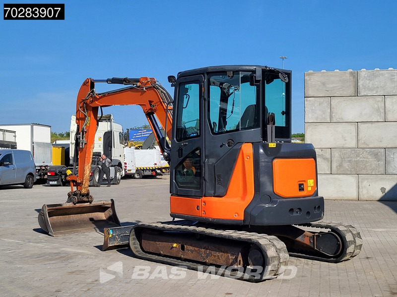 Hitachi ZX55U-6CLR A/C - 3 BUCKETS - Minigraafmachine: afbeelding 3 Hitachi ZX55U-6CLR A/C - 3 BUCKETS - Minigraafmachine: afbeelding 3