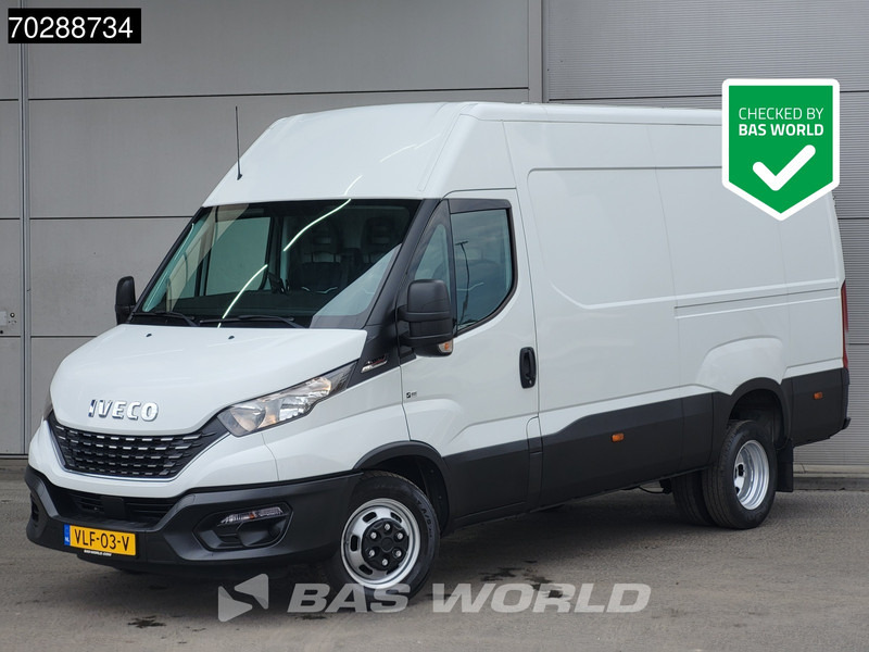 Iveco Daily 35C18 3.0L Automaat Dubbellucht L2H2 3,5t Trekhaak Airco Cruise Camera Euro6 L2 12m3 A/C Towbar Cruise control - Gesloten bestelwagen: afbeelding 1 Iveco Daily 35C18 3.0L Automaat Dubbellucht L2H2 3,5t Trekhaak Airco Cruise Camera Euro6 L2 12m3 A/C Towbar Cruise control - Gesloten bestelwagen: afbeelding 1