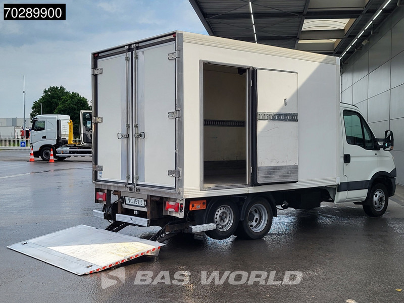 Iveco Daily 40C15 BE-Combi 75Plus Koelwagen Laadklep Carrier Xarios 350 Zijdeur Achterdeuren Airco Cruise Camera Koel Koeler Kühl Kühler Küh - Koelwagen: afbeelding 3 Iveco Daily 40C15 BE-Combi 75Plus Koelwagen Laadklep Carrier Xarios 350 Zijdeur Achterdeuren Airco Cruise Camera Koel Koeler Kühl Kühler Küh - Koelwagen: afbeelding 3