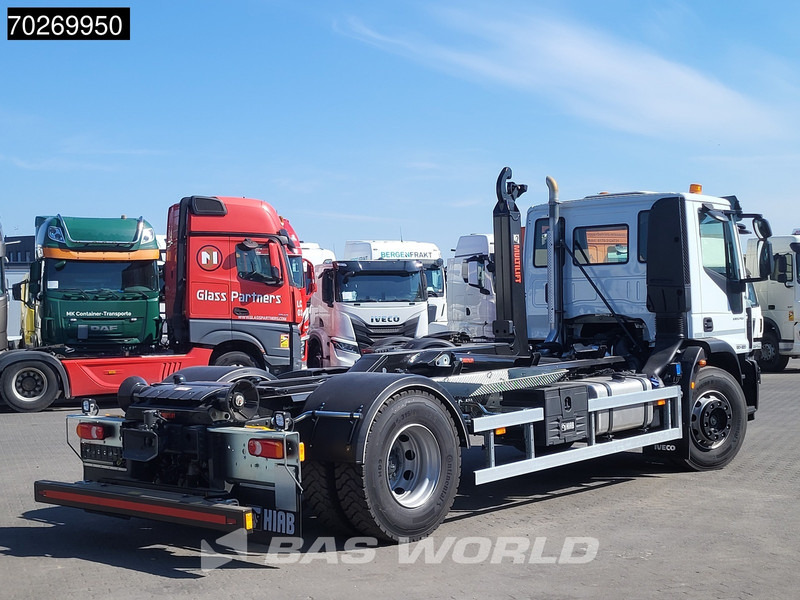Iveco Eurocargo 180E320 4X2 NEW! 14tons Hiab Multilift ULT14S51 ACC Euro 6 - Haakarmsysteem vrachtwagen: afbeelding 5 Iveco Eurocargo 180E320 4X2 NEW! 14tons Hiab Multilift ULT14S51 ACC Euro 6 - Haakarmsysteem vrachtwagen: afbeelding 5