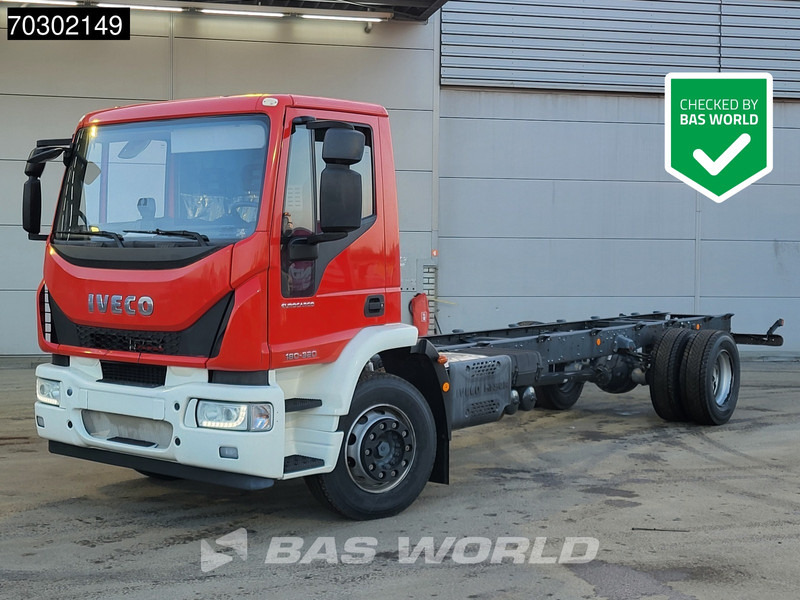 Iveco Eurocargo 180E320 4X2 NEW! 18T chassis 2017 production Euro 6 - Chassis vrachtwagen: afbeelding 1 Iveco Eurocargo 180E320 4X2 NEW! 18T chassis 2017 production Euro 6 - Chassis vrachtwagen: afbeelding 1