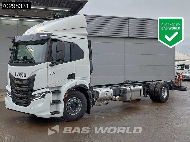Iveco S-Way 340 4X2 NEW! Chassis ACC Led Euro 6 - Chassis vrachtwagen: afbeelding 1 Iveco S-Way 340 4X2 NEW! Chassis ACC Led Euro 6 - Chassis vrachtwagen: afbeelding 1