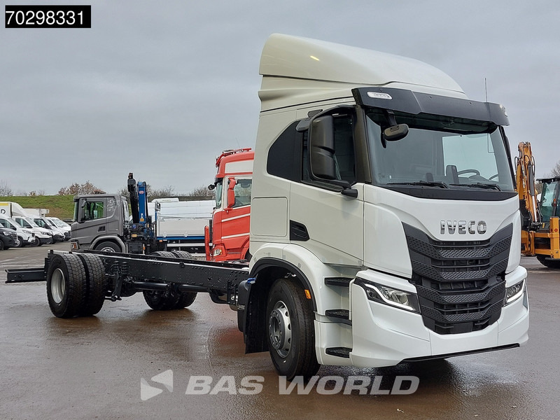 Iveco S-Way 340 4X2 NEW! Chassis ACC Led Euro 6 - Chassis vrachtwagen: afbeelding 3 Iveco S-Way 340 4X2 NEW! Chassis ACC Led Euro 6 - Chassis vrachtwagen: afbeelding 3
