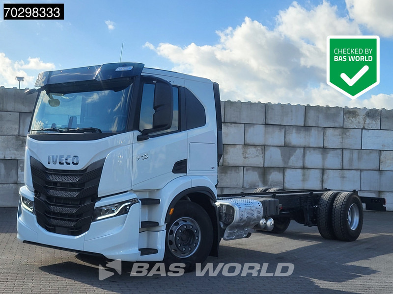 Iveco S-Way 340 4X2 NEW! Chassis Automatic Navi LED Euro 6 - Chassis vrachtwagen: afbeelding 1 Iveco S-Way 340 4X2 NEW! Chassis Automatic Navi LED Euro 6 - Chassis vrachtwagen: afbeelding 1