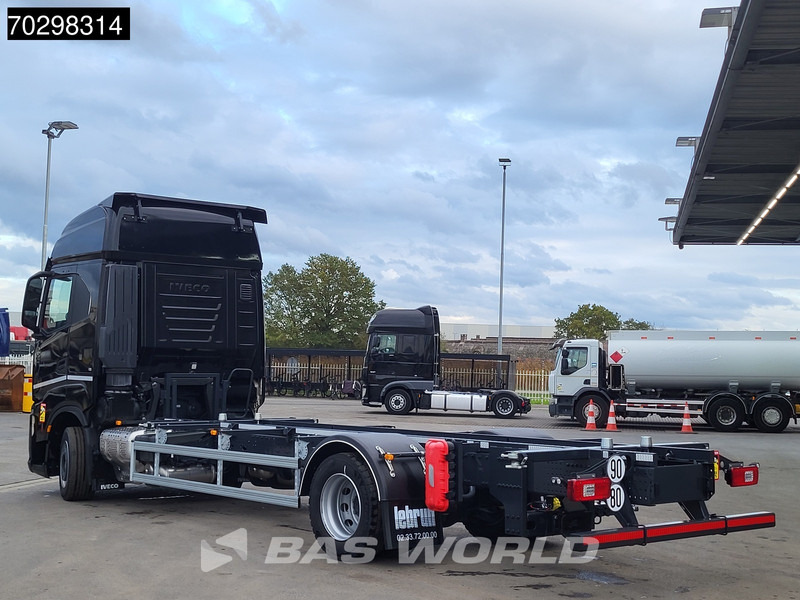 Iveco S-Way 460 4X2 NEW!! BDF Automatic Full air ACC Led Euro 6 - Containertransporter/ Wissellaadbak vrachtwagen: afbeelding 2 Iveco S-Way 460 4X2 NEW!! BDF Automatic Full air ACC Led Euro 6 - Containertransporter/ Wissellaadbak vrachtwagen: afbeelding 2