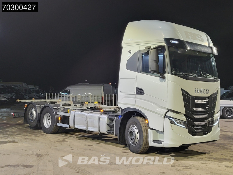 Iveco S-Way 510 6X2 BDF Full Air Suspension Automatic Retarder ACC Euro 6 - Containertransporter/ Wissellaadbak vrachtwagen: afbeelding 3 Iveco S-Way 510 6X2 BDF Full Air Suspension Automatic Retarder ACC Euro 6 - Containertransporter/ Wissellaadbak vrachtwagen: afbeelding 3